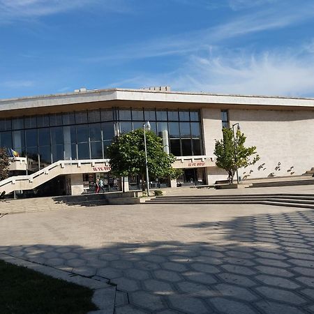 L'Escale - Ultracentral Craiova Bagian luar foto